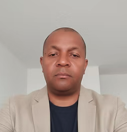 Absalon Mena, Director de Sostenibilidad